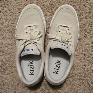 Kizik Prague Sneaker Size 8